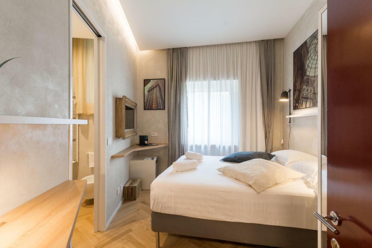 Duomo Deluxe Room Milan Exterior photo